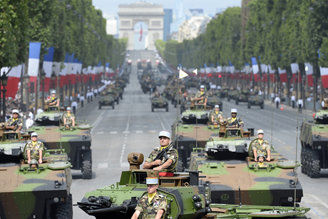 France celebrates 226th National Day - ảnh 1